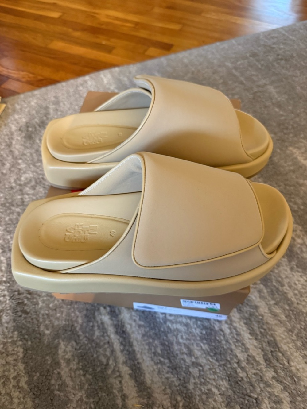 GIABORGHINI sandals new size 10